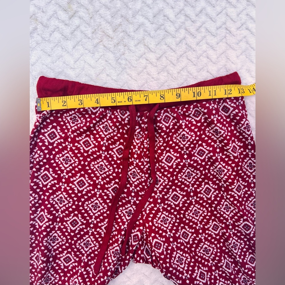 Rae Dunn Festive Red White Soft Cozy Plush Sleepwear Joggers Small Cabincore - Picture 6 of 6